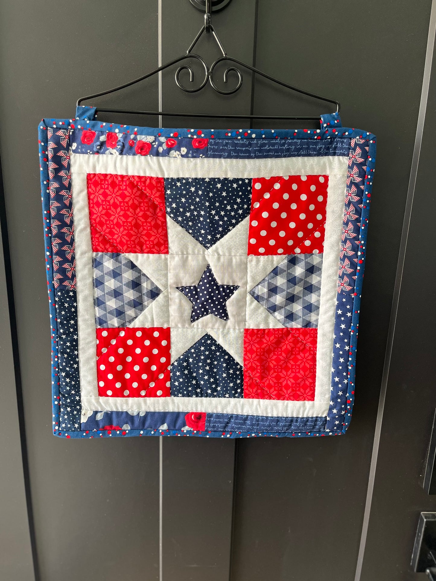 Patriotic Wallhanging - Blue Star