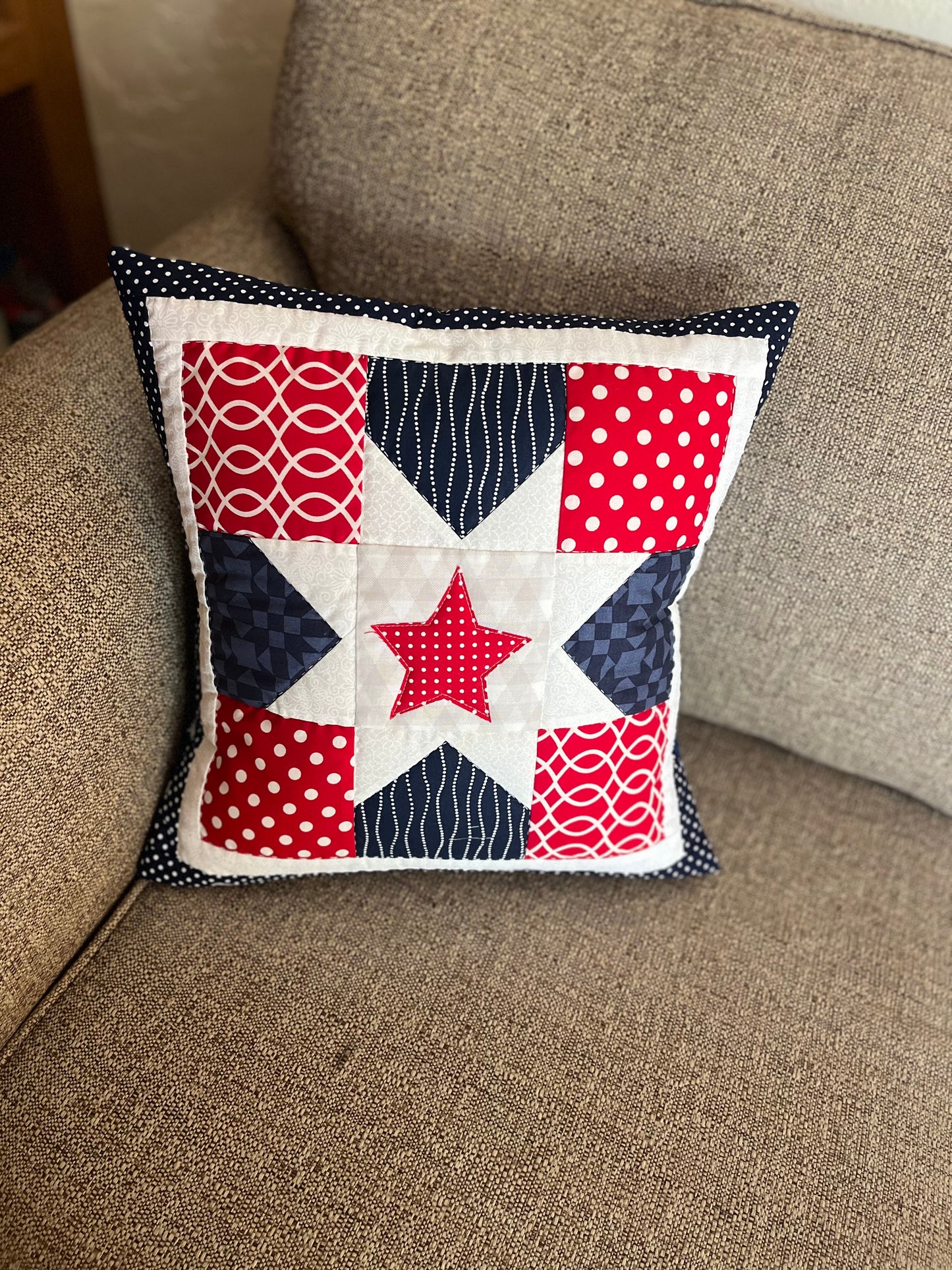 Patriotic Pillow Cover - Blue Spot Border