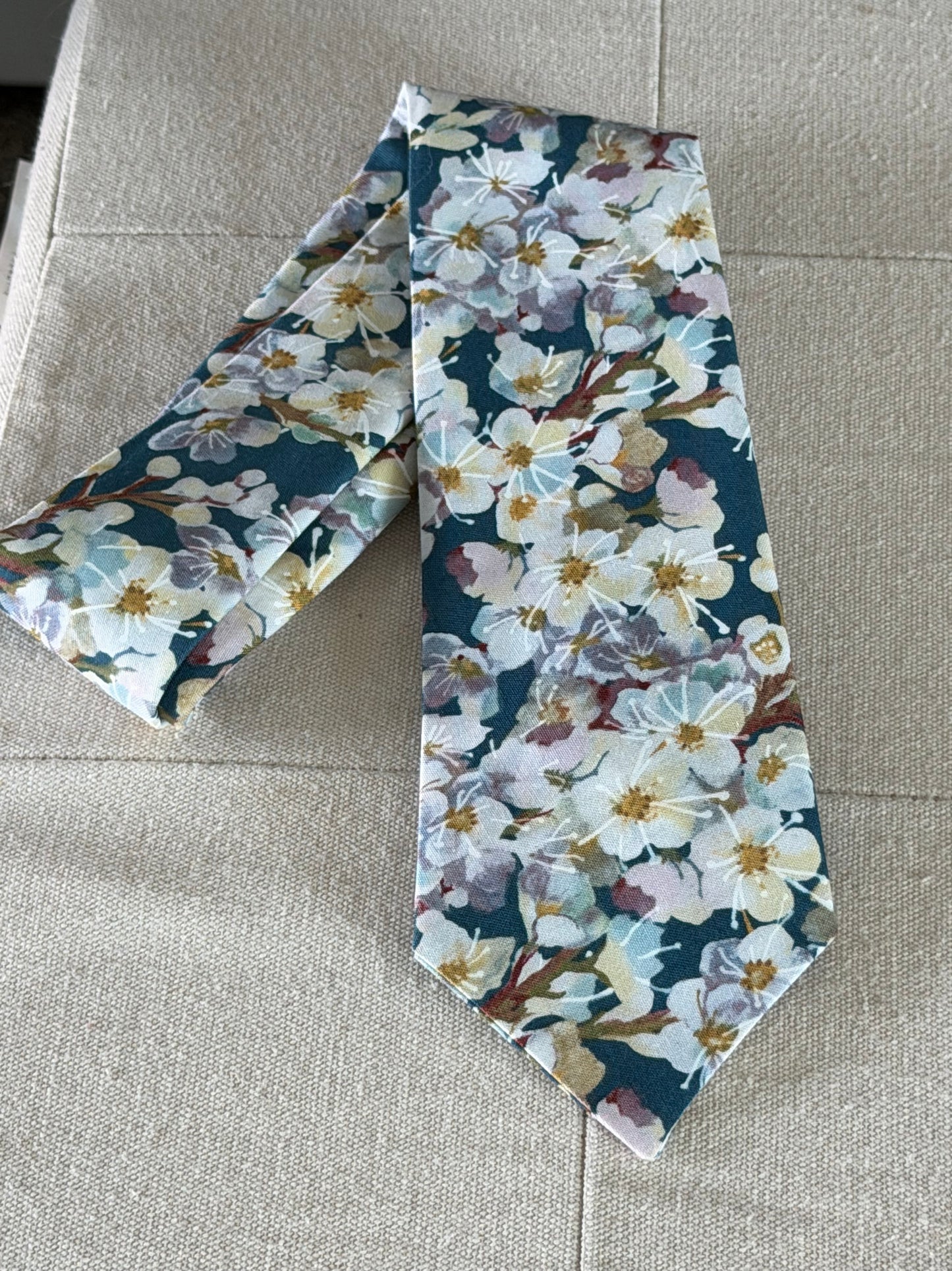 Spring Tie-Blue with White Blossoms