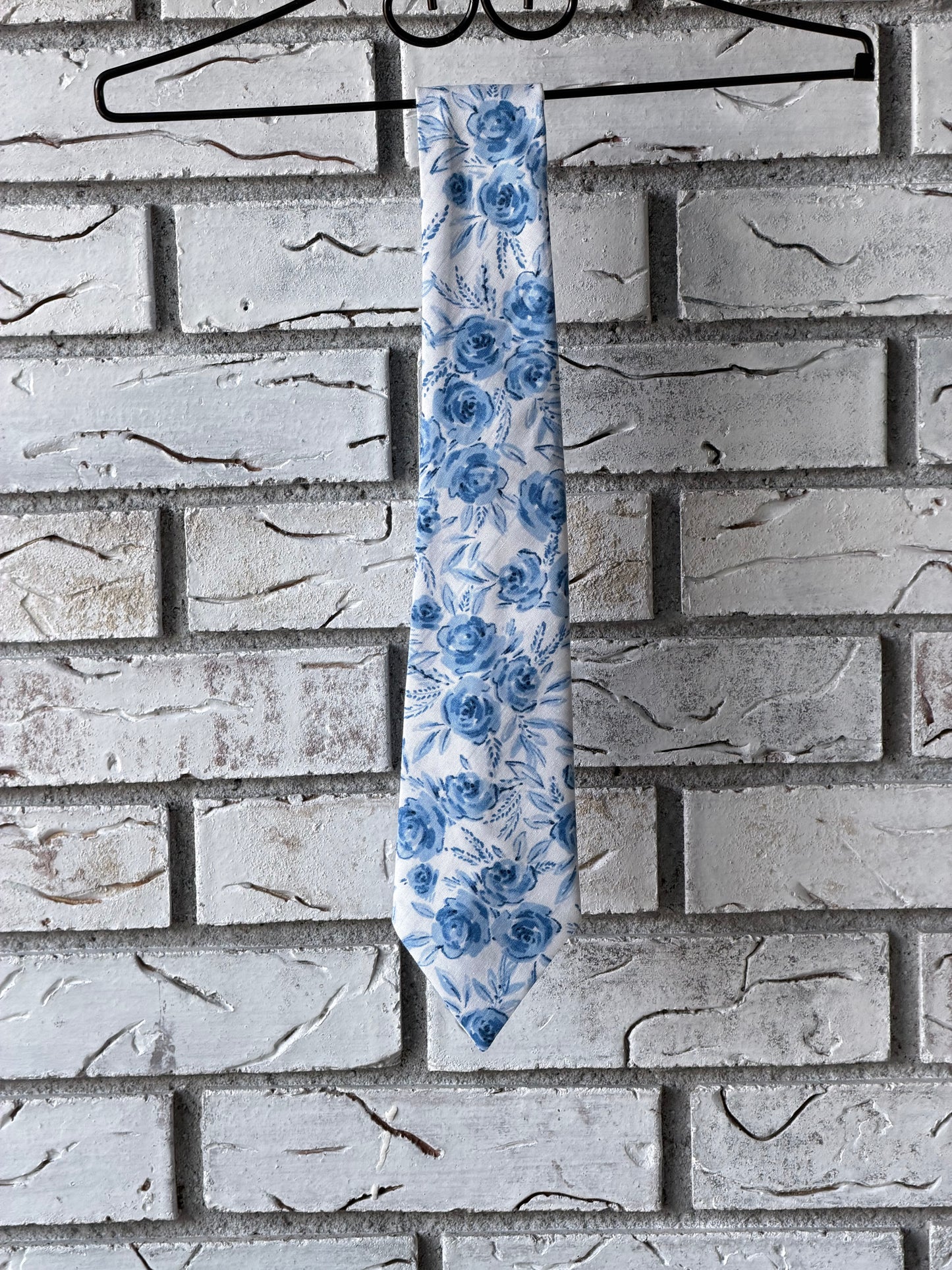 Spring Tie-Blue Floral