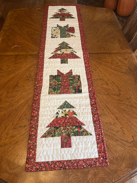 The traditional table runner ( fancy)